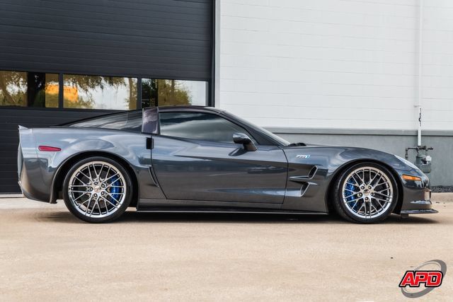 Used 2010 Chevrolet Corvette ZR1 w/ Preferred Equipment Group RWD image 12