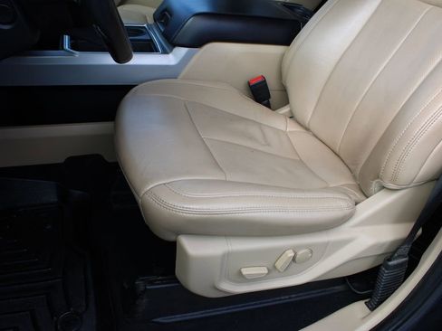 Used 2020 Ford F250 Lariat w/ Lariat Ultimate Package image 22