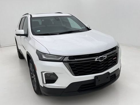 Used 2023 Chevrolet Traverse RS AWD/4WD image 7