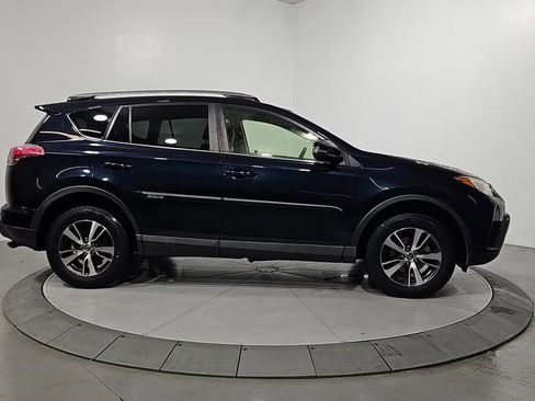 Used 2017 Toyota RAV4 XLE image 6