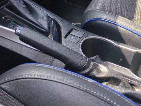 Used 2018 Toyota Corolla SE image 31