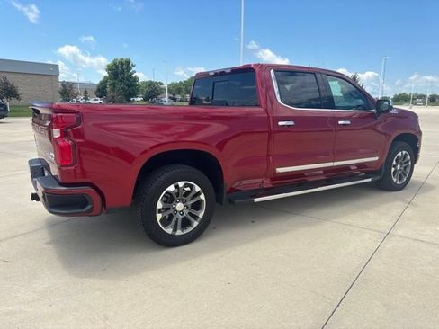 Used 2025 Chevrolet Silverado 1500 High Country AWD/4WD image 42