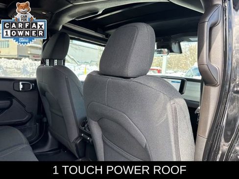 Used 2025 Jeep Wrangler Sport S image 28