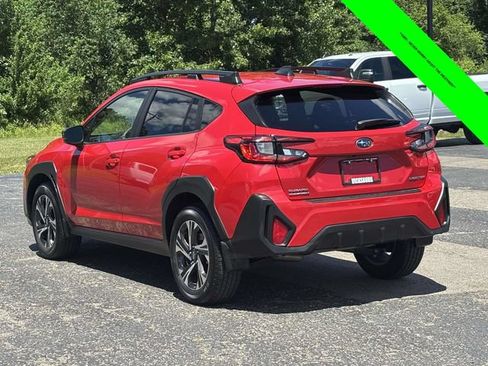 Used 2024 Subaru Crosstrek 2.0i Premium AWD/4WD image 2