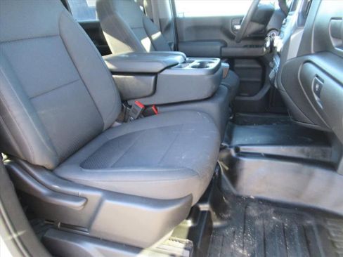 Used 2023 GMC Sierra 3500 Pro w/ Convenience Package image 10