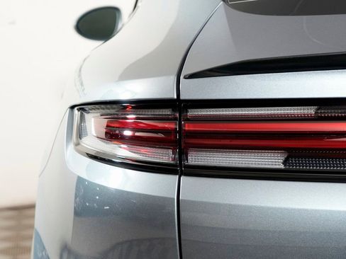 Certified 2026 Porsche Cayenne Coupe image 12