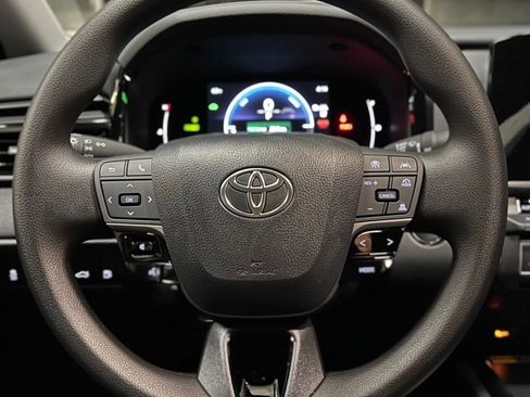 New 2026 Toyota Camry LE FWD image 28