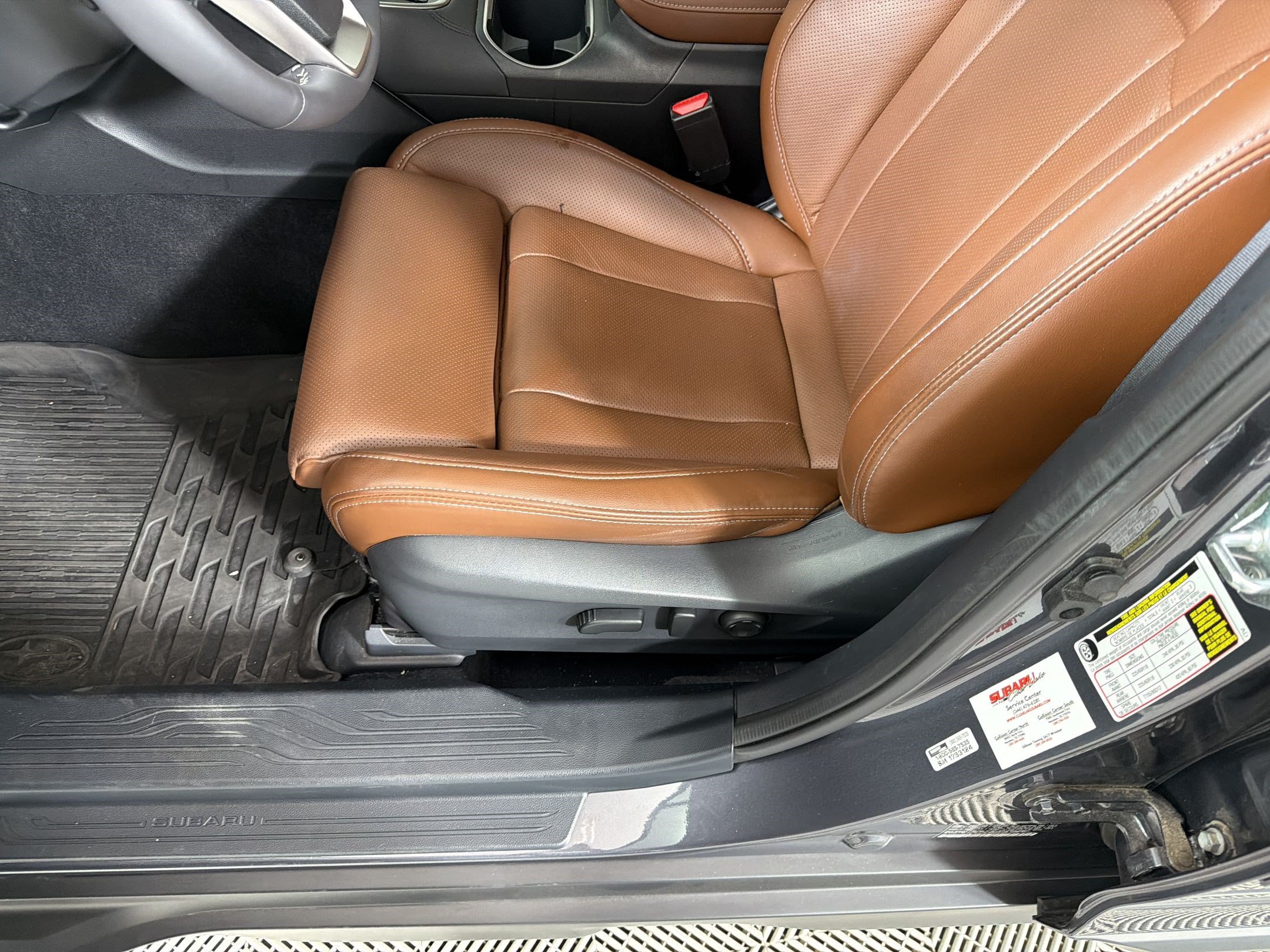 Used 2025 Subaru Outback Touring AWD/4WD image 12