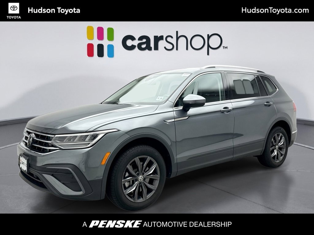 Used 2024 Volkswagen Tiguan SE AWD/4WD image 1