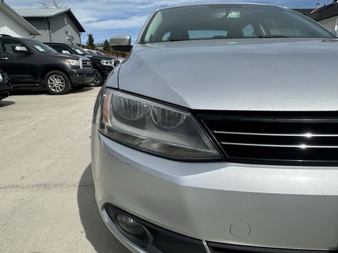 Used 2014 Volkswagen Jetta TDI FWD image 25