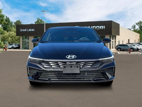 New 2025 Hyundai Elantra SEL image 12