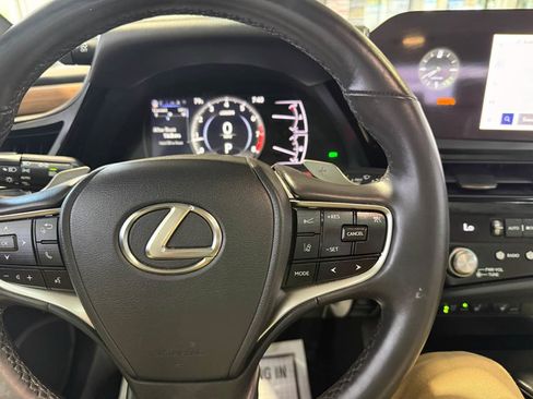 Used 2024 Lexus ES 350 w/ Premium Package FWD image 10