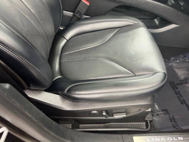 Certified 2022 Lincoln Nautilus Reserve AWD/4WD image 24