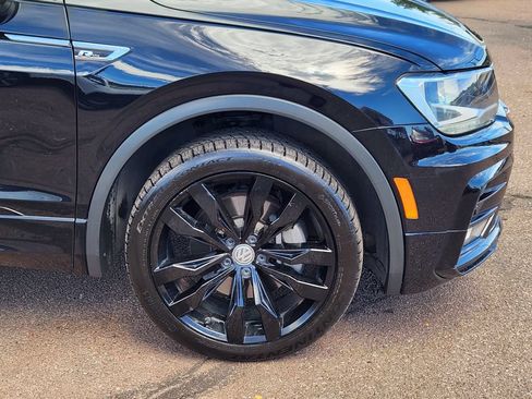 Used 2021 Volkswagen Tiguan SE R-Line AWD/4WD image 29