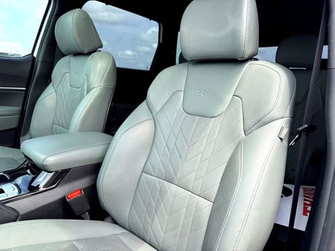 Used 2023 Kia Telluride EX X-Line image 13