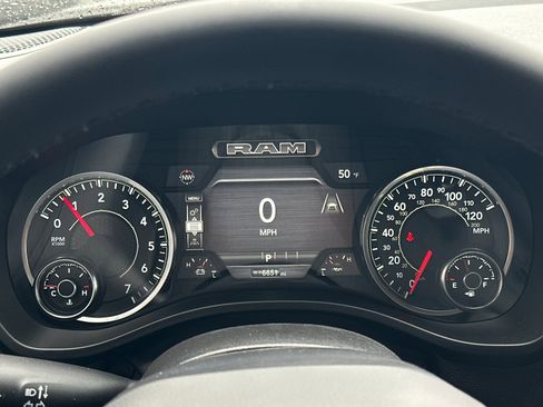 Used 2025 RAM 1500 Laramie image 23