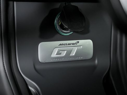 Used 2021 McLaren GT image 37