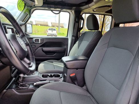 Used 2021 Jeep Wrangler Unlimited Sport AWD/4WD image 9