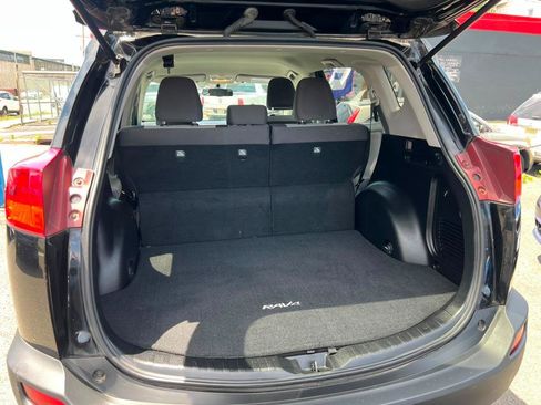 Used 2013 Toyota RAV4 LE AWD/4WD image 29