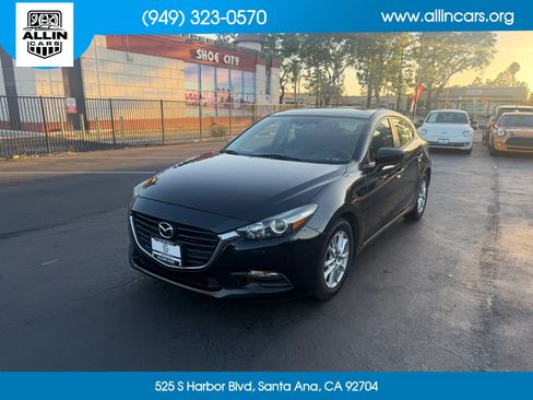 Used 2017 MAZDA MAZDA3 Sport FWD image 1