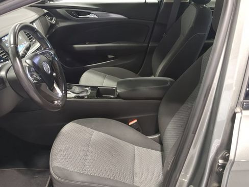 Used 2018 Buick Regal Preferred w/ Sights and Sounds Package FWD image 20