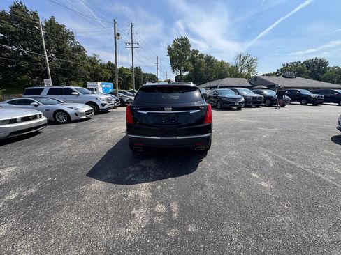 Used 2017 Cadillac XT5 Luxury w/ Driver Awareness Package FWD image 4