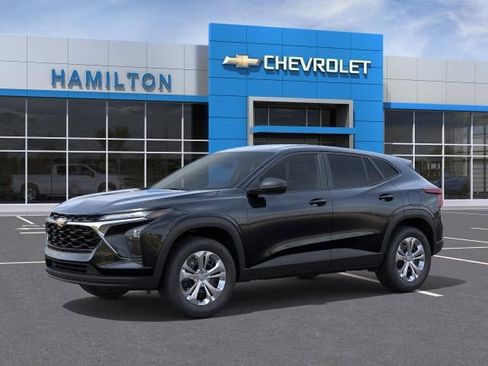 New 2026 Chevrolet Trax LS FWD image 2