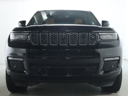Used 2025 Jeep Grand Cherokee L Summit w/ Advanced Protech Group IV AWD/4WD image 5