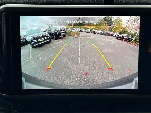 Used 2024 Jeep Wrangler Unlimited image 20