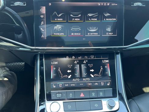 Used 2019 Audi Q8 Premium Plus image 33