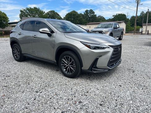 Used 2025 Lexus NX 250 FWD w/ Premium Package image 5
