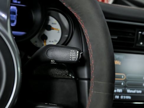 Used 2015 Porsche 911 GT3 RWD image 27