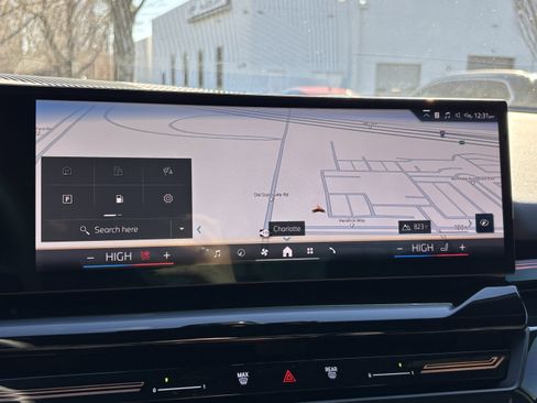 Certified 2026 BMW 530i xDrive w/ Premium Package image 24