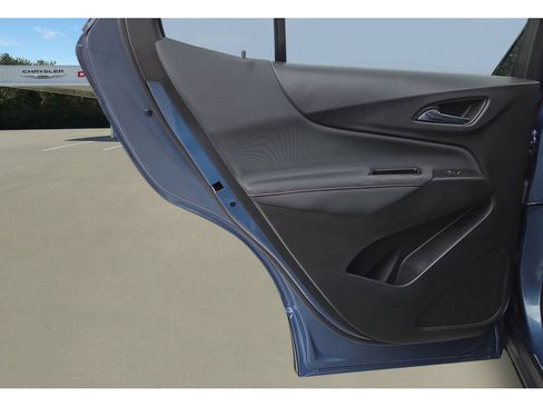 Used 2024 Chevrolet Equinox RS w/ RS Leather Package FWD image 19