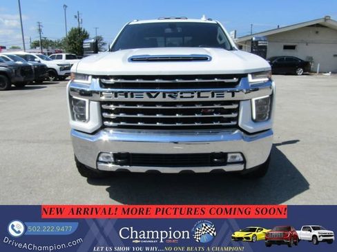 Used 2021 Chevrolet Silverado 2500 LTZ AWD/4WD image 2