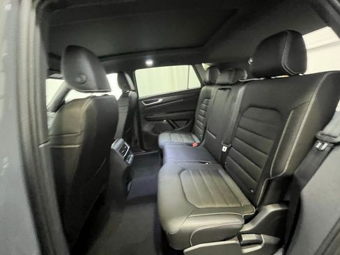 New 2026 Volkswagen Atlas Cross Sport SEL R-Line image 22