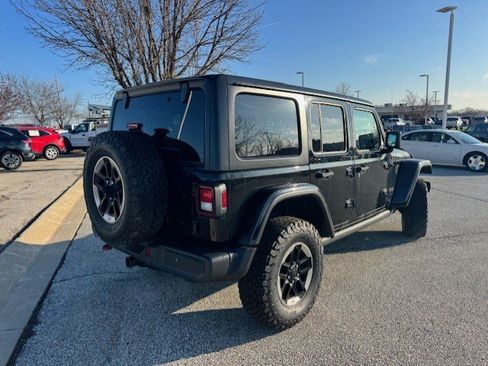 Used 2018 Jeep Wrangler Unlimited Rubicon w/ Dual Top Group AWD/4WD image 9