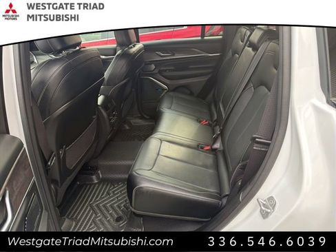 Used 2023 Jeep Grand Cherokee Overland image 17