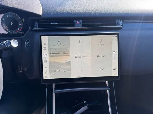 Used 2025 Land Rover Range Rover Velar Dynamic SE image 28