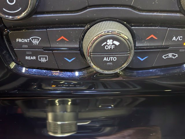 Used 2019 Chrysler 300 S AWD/4WD image 37