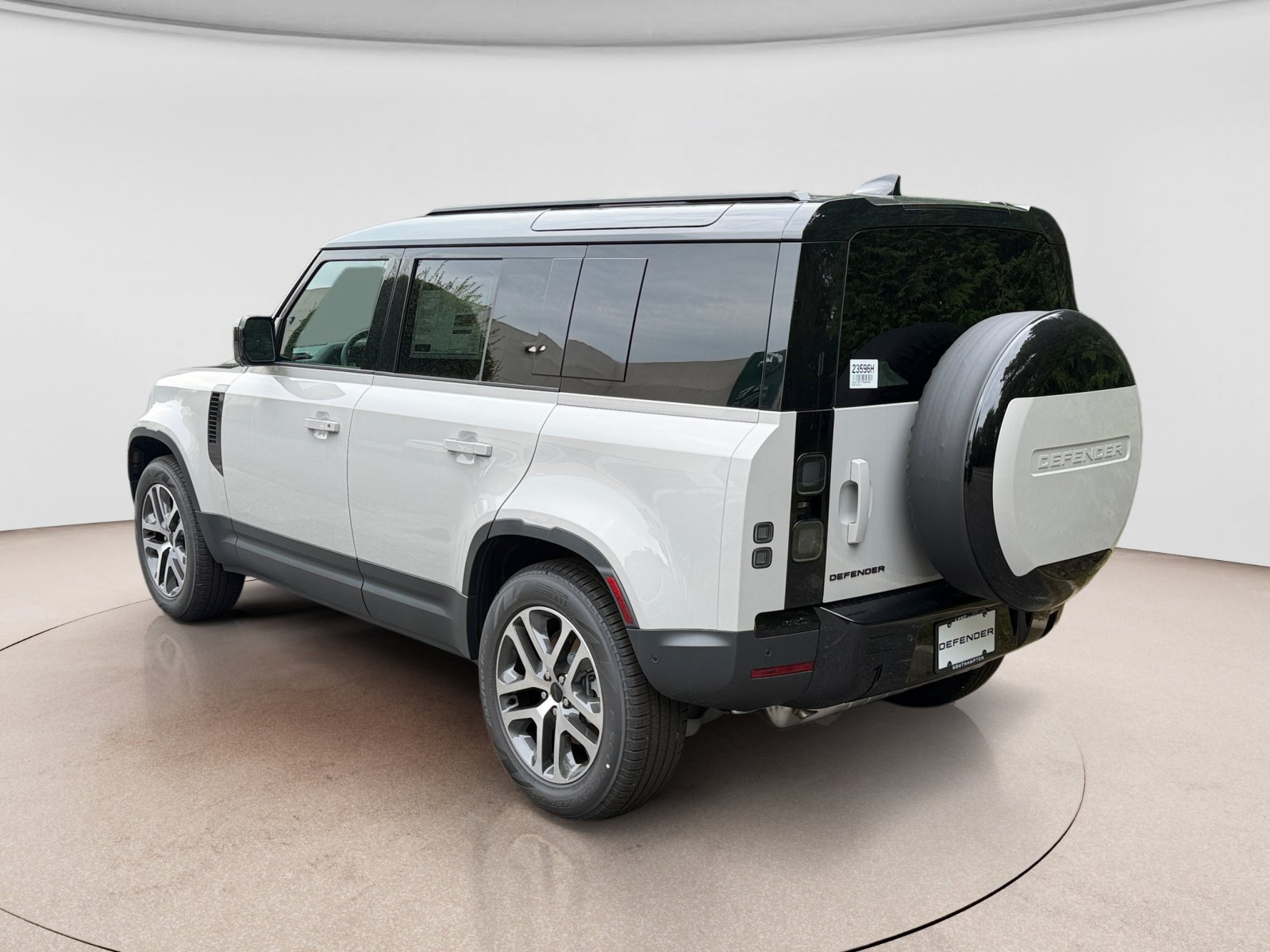 New 2026 Land Rover Defender 110 S AWD/4WD image 3