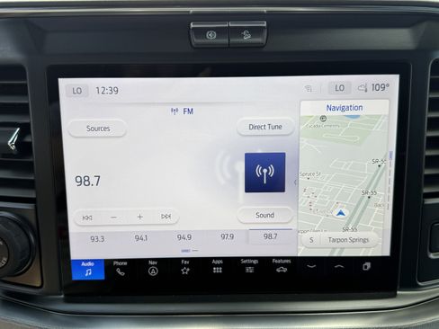 Certified 2025 Ford F250 Platinum w/ FX4 Off-Road Package image 19