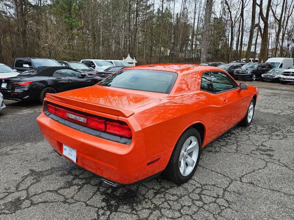 Used 2010 Dodge Challenger R/T RWD image 11