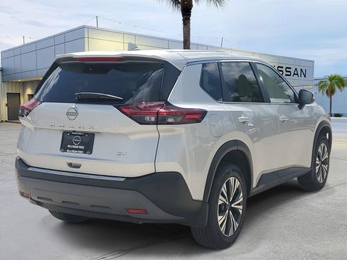 Certified 2023 Nissan Rogue SV FWD image 9