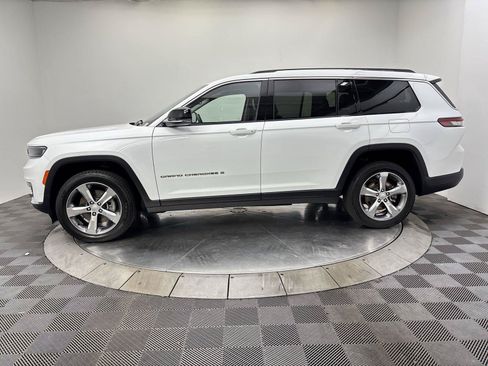 Used 2022 Jeep Grand Cherokee L Limited AWD/4WD image 16