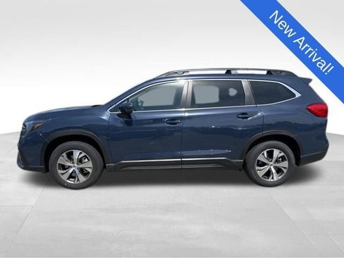 Certified 2025 Subaru Ascent Premium AWD/4WD image 4
