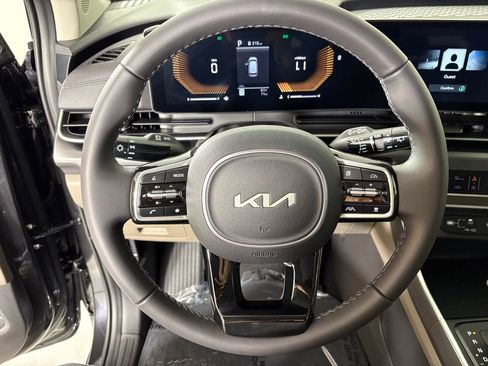 New 2026 Kia Carnival image 19