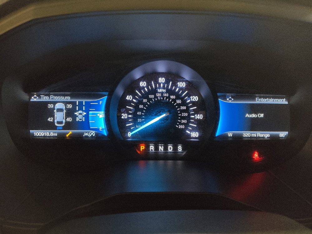 Used 2022 Ford Edge Titanium w/ Equipment Group 301A AWD/4WD image 23
