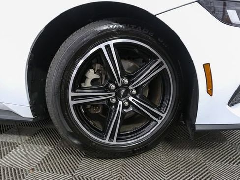 Used 2024 Ford Mustang Coupe RWD image 13