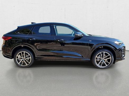 New 2026 Audi Q5 Premium Plus AWD/4WD image 4